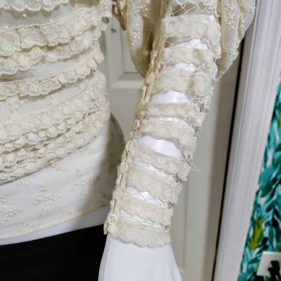 NWT BCBGMaxazria Gypsie Peasant Whimsy Goth Ruffle Tiered Prairie Top Ivory XS - Picture 4 of 13